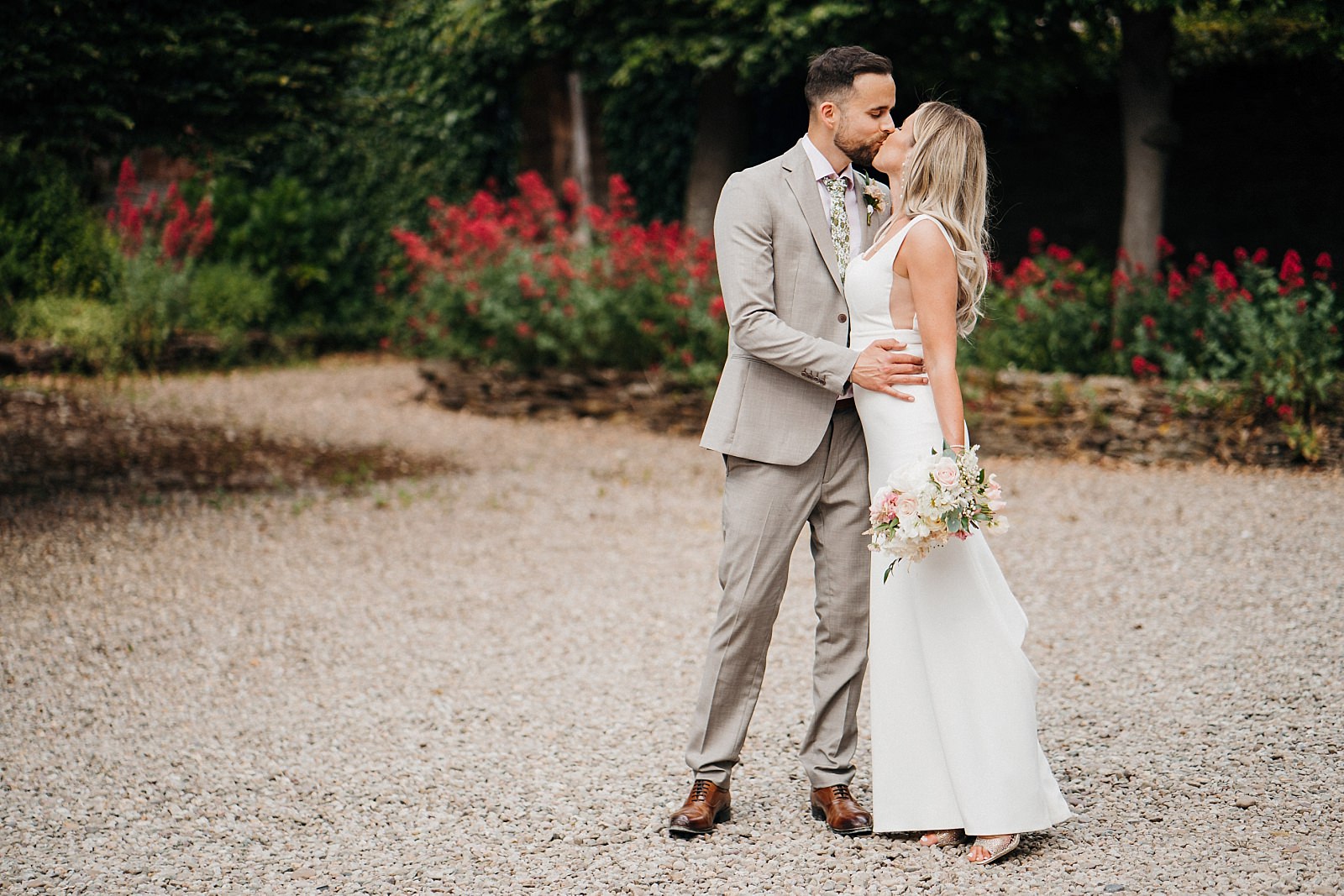 Broadfield Court Wedding 16